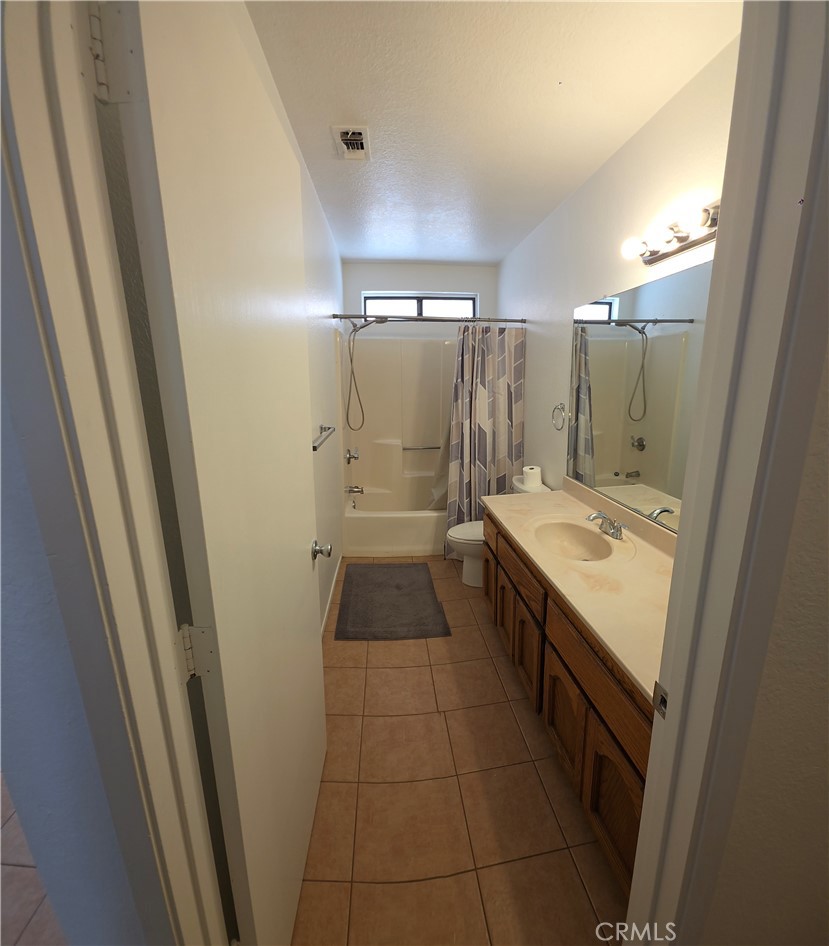 18375 Westlawn Property Photo 12