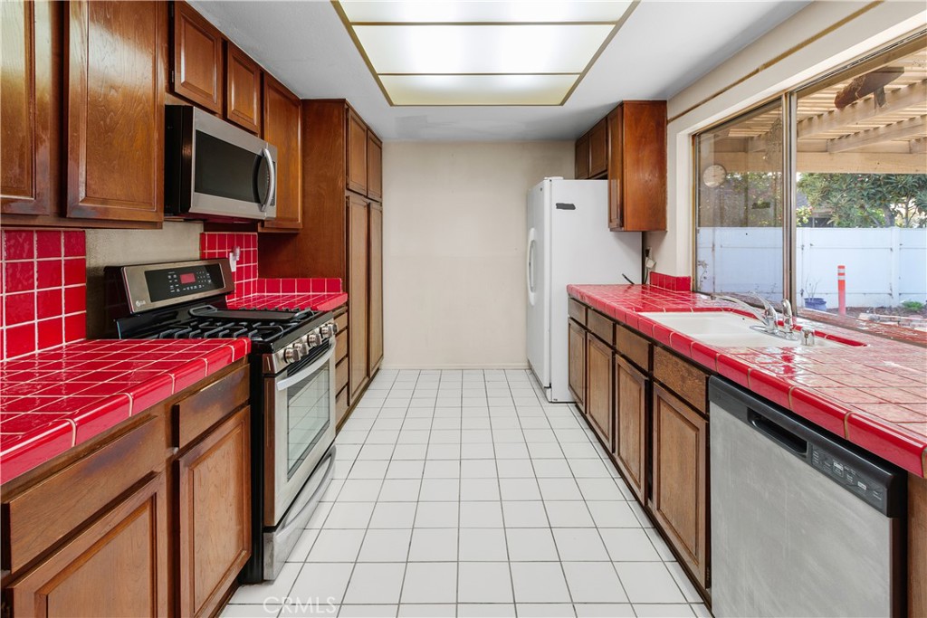 6631 Wintertree Drive Property Photo 16