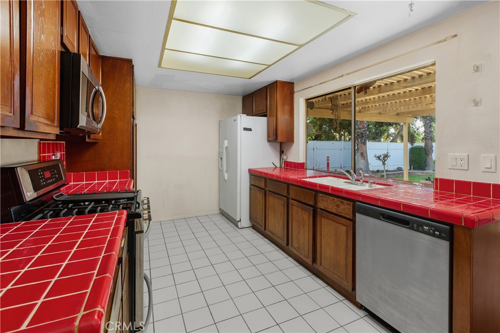 6631 Wintertree Drive Property Photo 17