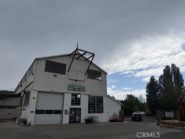 400 Pine Knot Property Photo 10