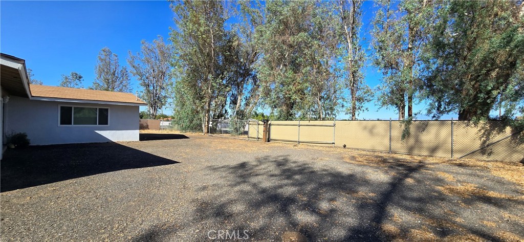 23615 Marshall Street Property Photo 5