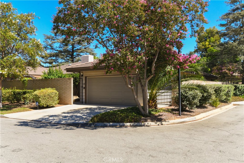 5468 Apricot Lane Property Photo 1