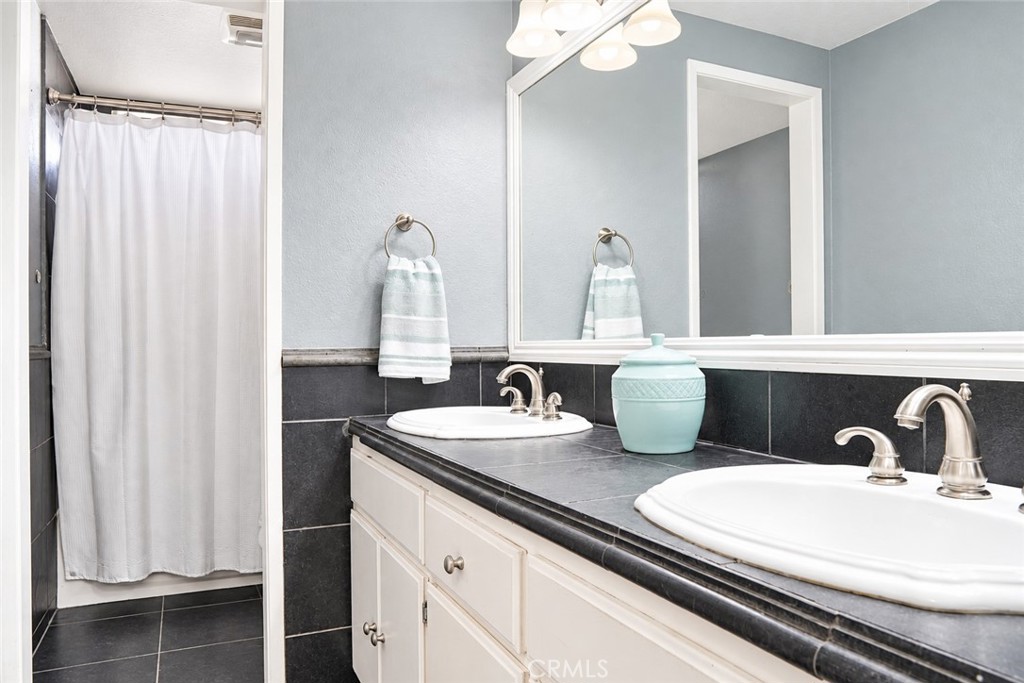 2164 N Date Property Photo 11