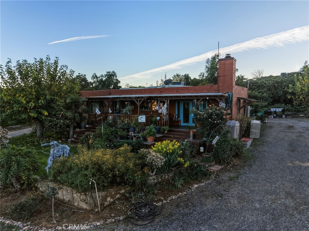 17575 Wicker Property Photo 3