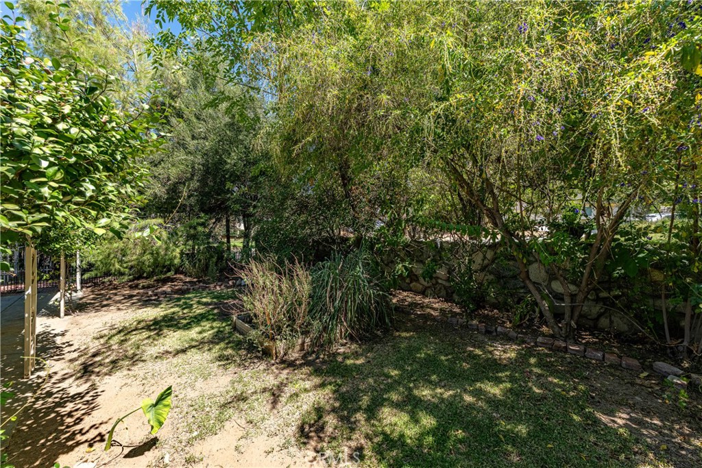 3986 Havenhurst Ave Property Photo 26