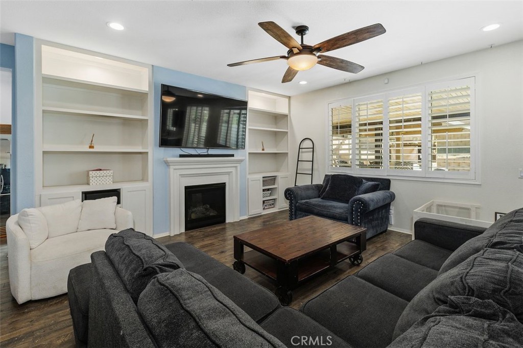 7066 Almandine Way Property Photo 8