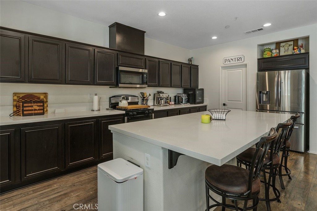 7066 Almandine Way Property Photo 14