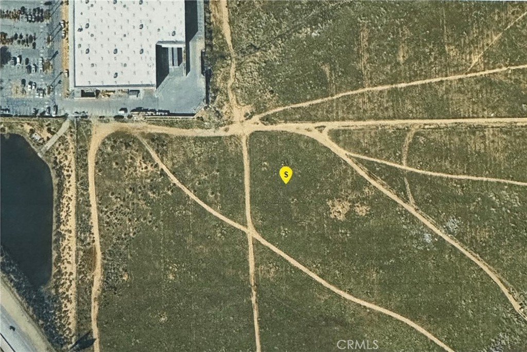 0 VIC AV FREEWAY AVE P8 Property Photo 1