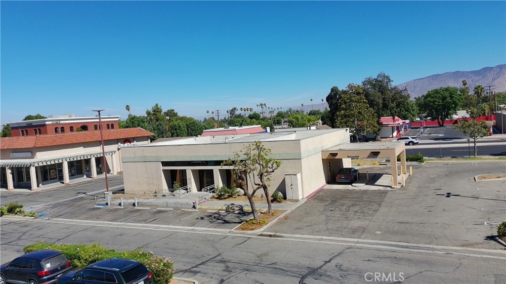 1947 E Florida Avenue Property Photo 1
