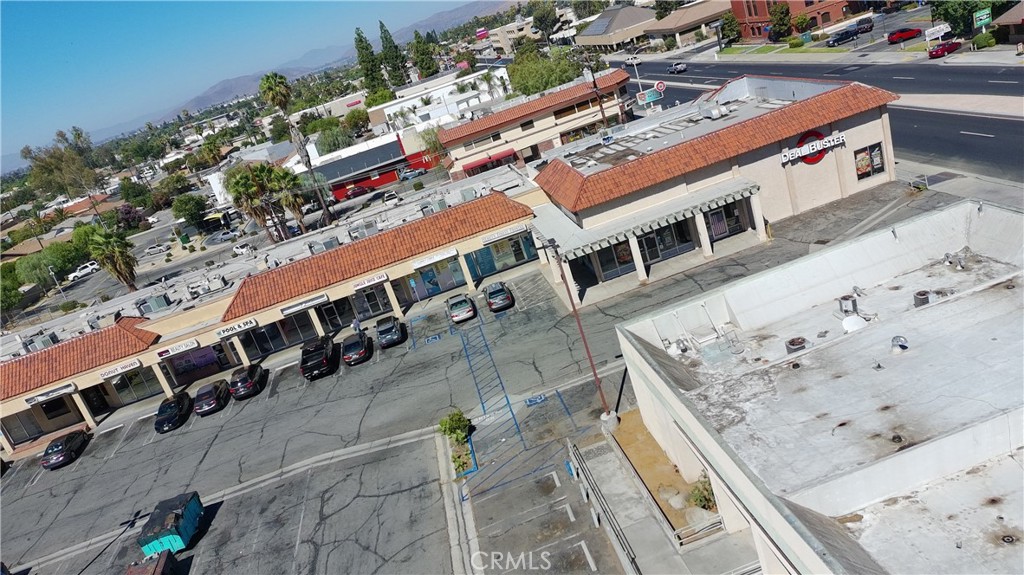 2023 E Florida Avenue Property Photo 7