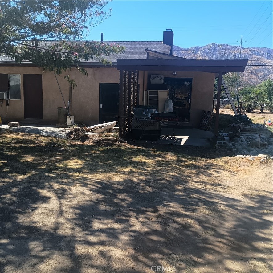 421 E Barbour Street Property Photo 2
