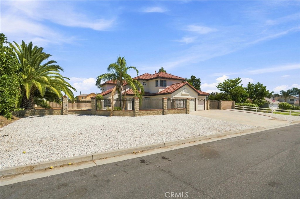 11422 Edmonson Avenue Property Photo 4