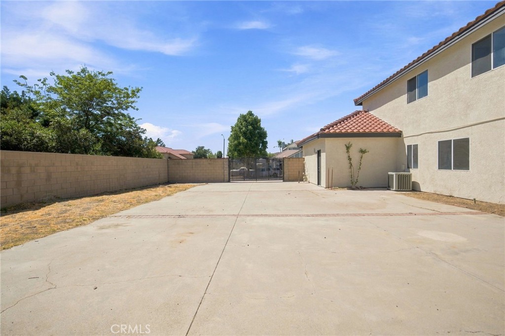 11422 Edmonson Avenue Property Photo 40