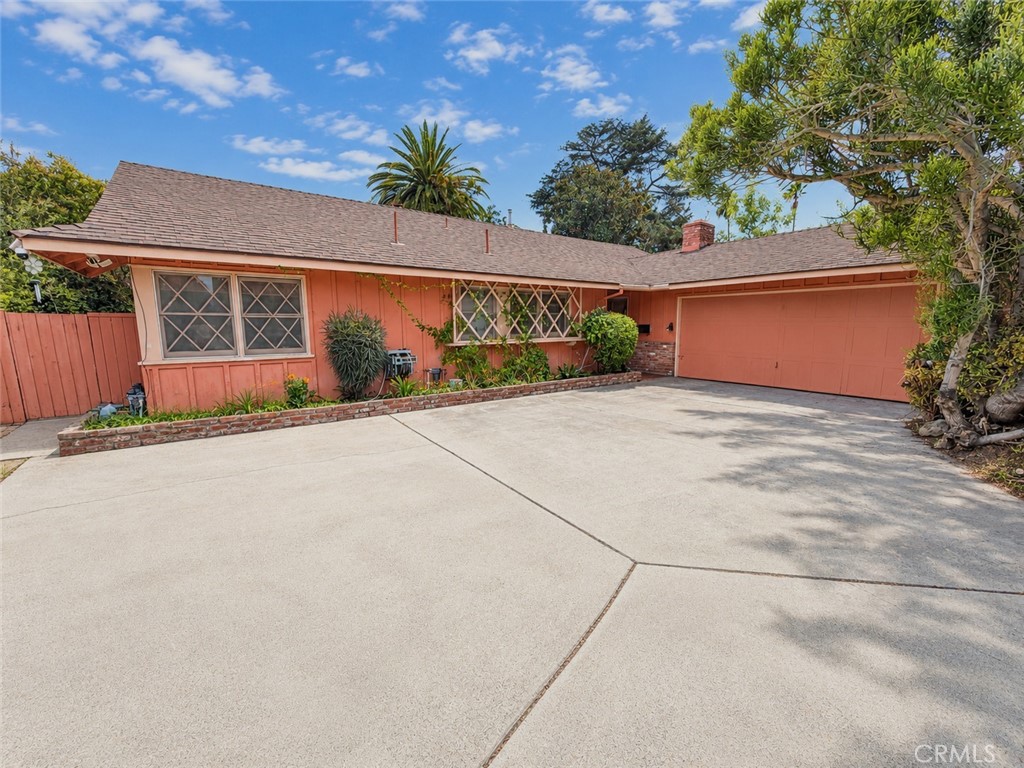 108 Barret Property Photo 1