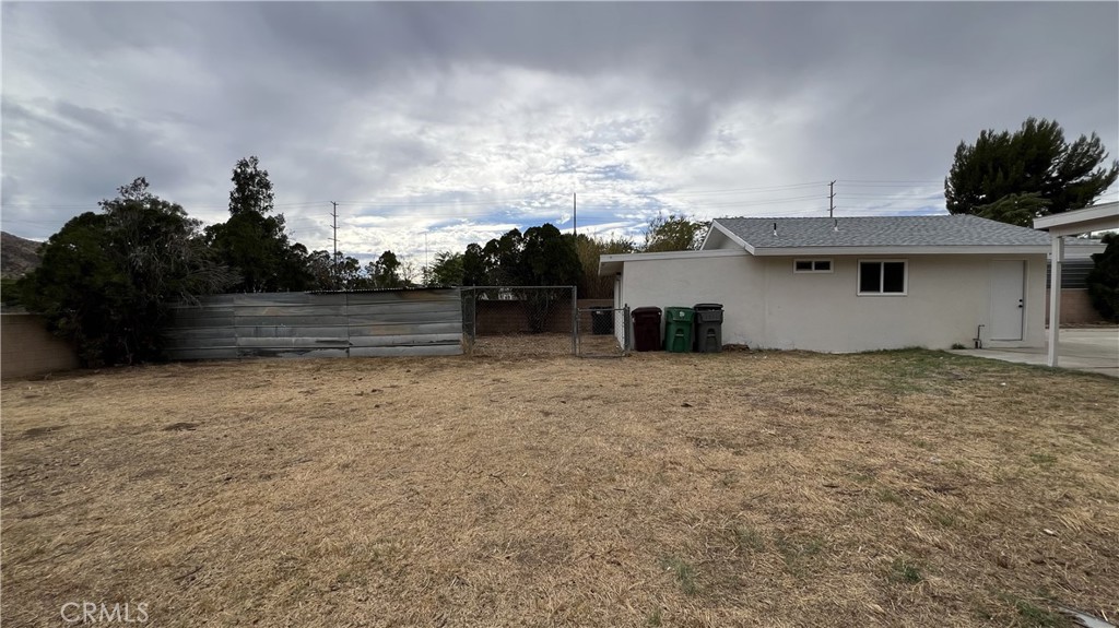 488 E Victory Avenue Property Photo 20