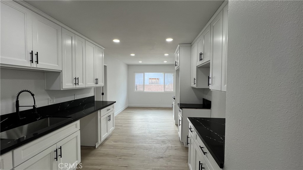 488 E Victory Avenue Property Photo 30