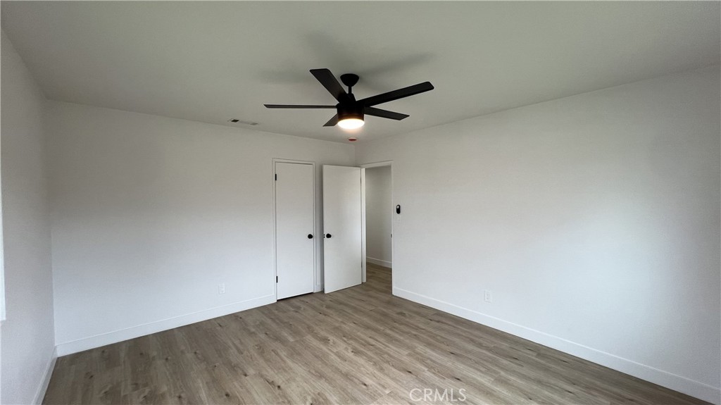 488 E Victory Avenue Property Photo 33