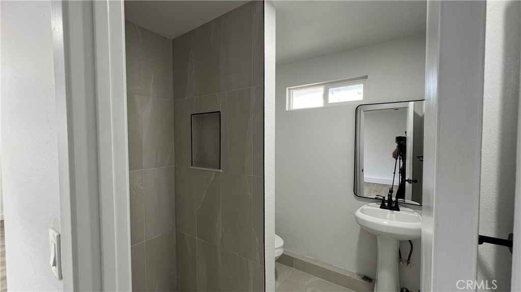 488 E Victory Avenue Property Photo 42