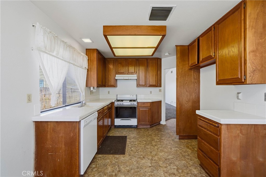 36892 Spanish Broom Property Photo 15