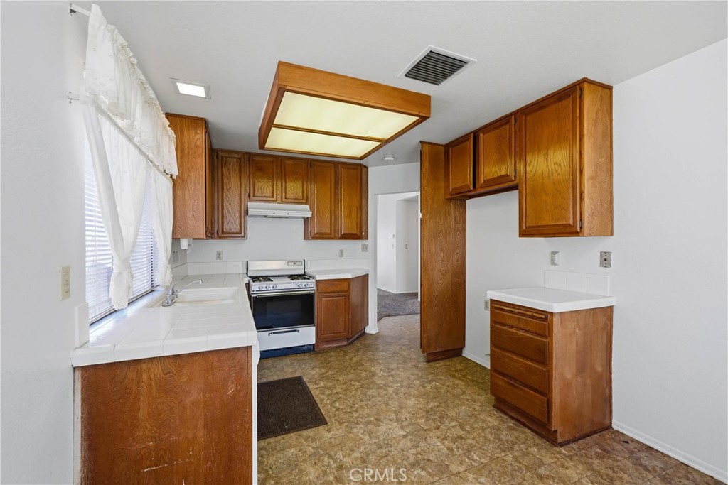 36892 Spanish Broom Property Photo 16