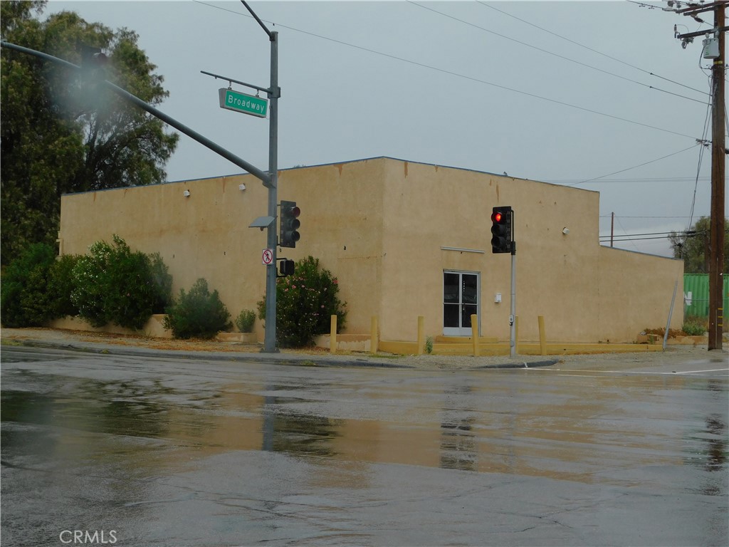 14081 Broadway Street Property Photo 1