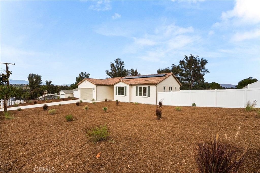 5505 Norwood Avenue Property Photo 3
