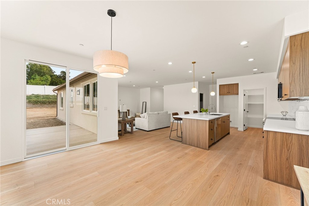 5505 Norwood Avenue Property Photo 9