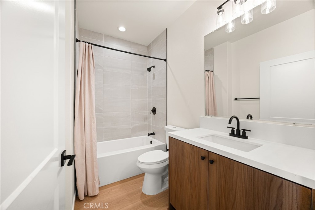 5505 Norwood Avenue Property Photo 12