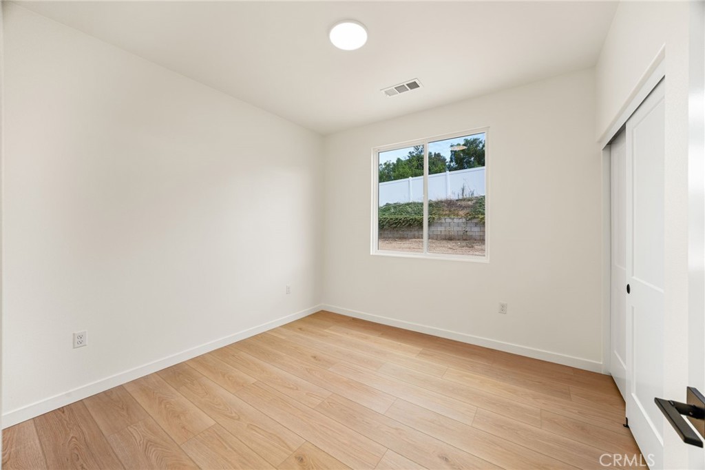 5505 Norwood Avenue Property Photo 13