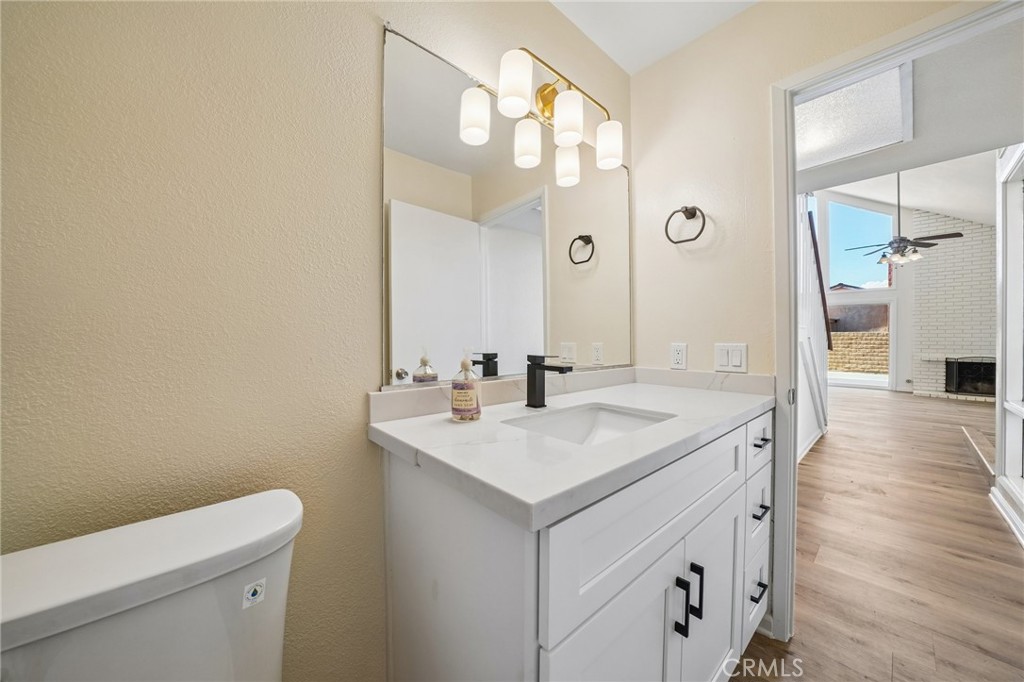 2766 Loyola Property Photo 8