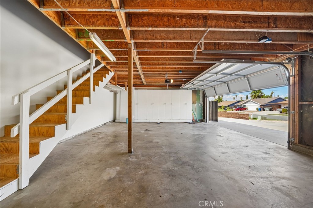 2766 Loyola Property Photo 18