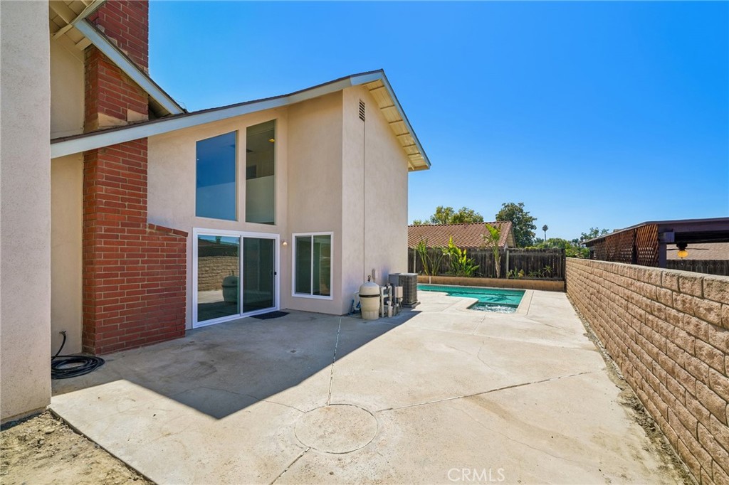 2766 Loyola Property Photo 22