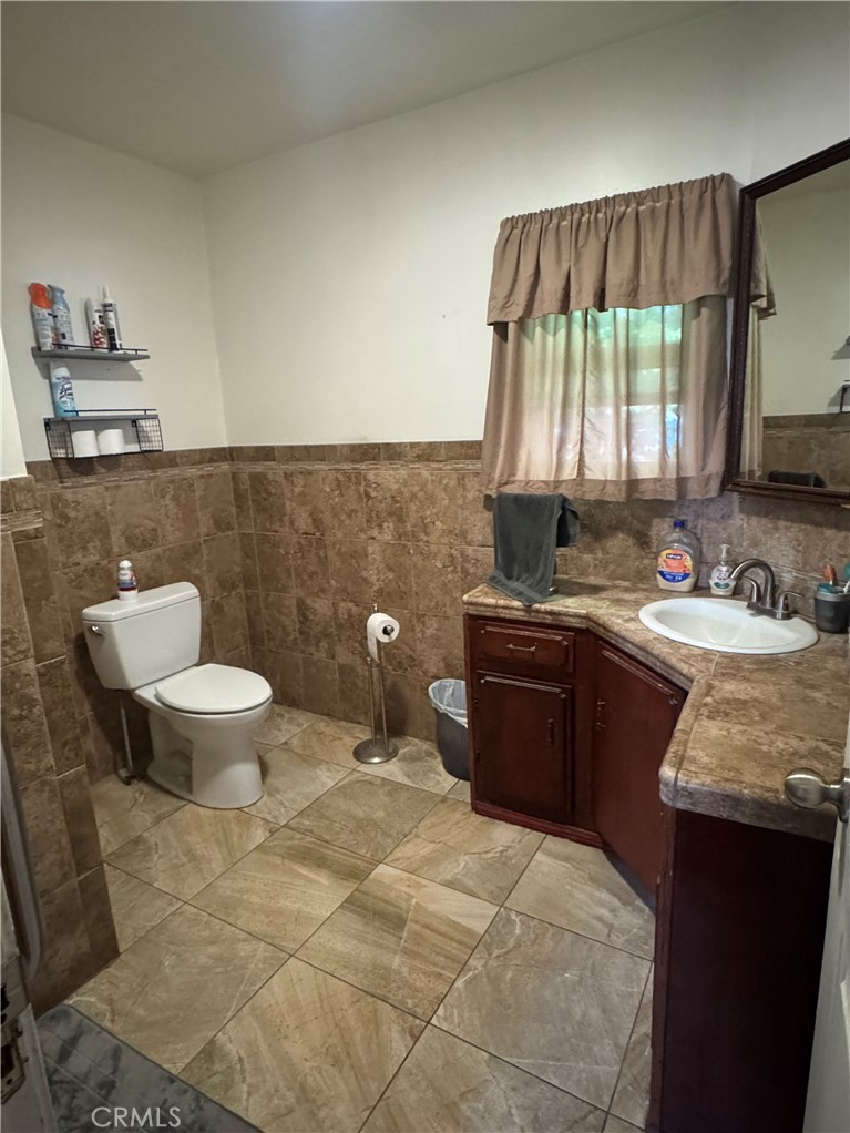 3314 Lowell Avenue Property Photo 4