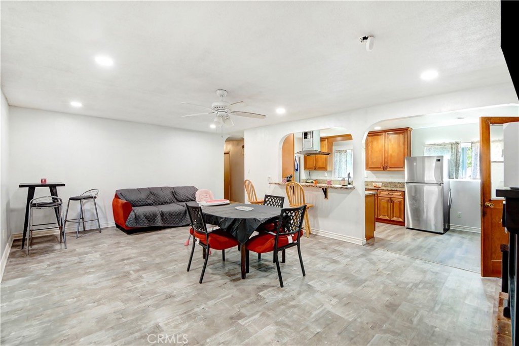 6523 Lorena Property Photo 8