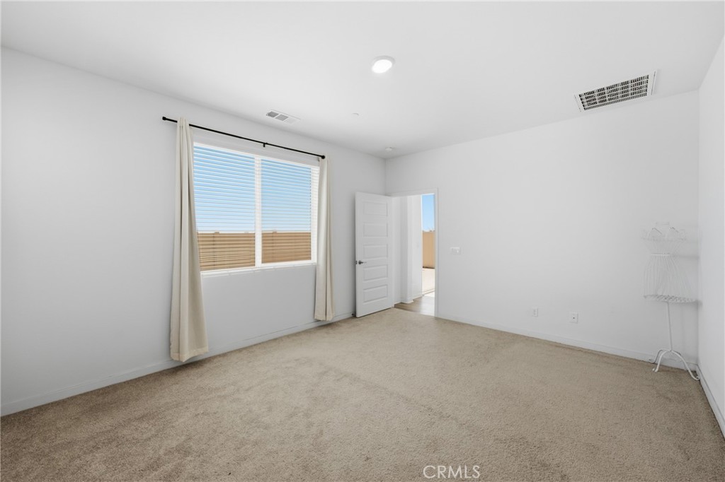 35245 Vernon Property Photo 8
