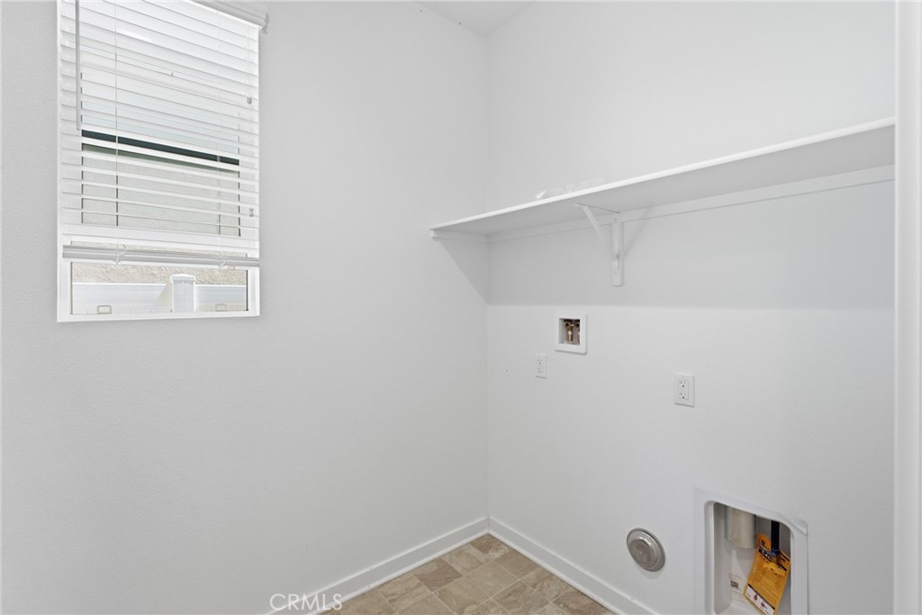 35245 Vernon Property Photo 16