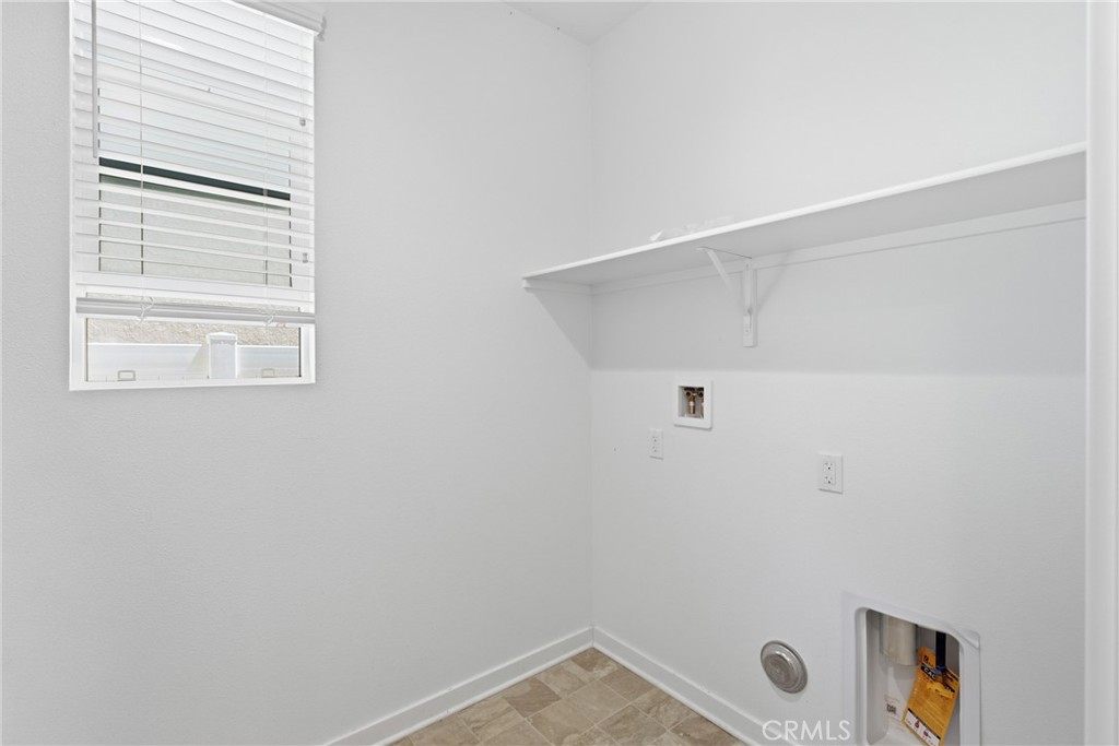 35245 Vernon Property Photo 16