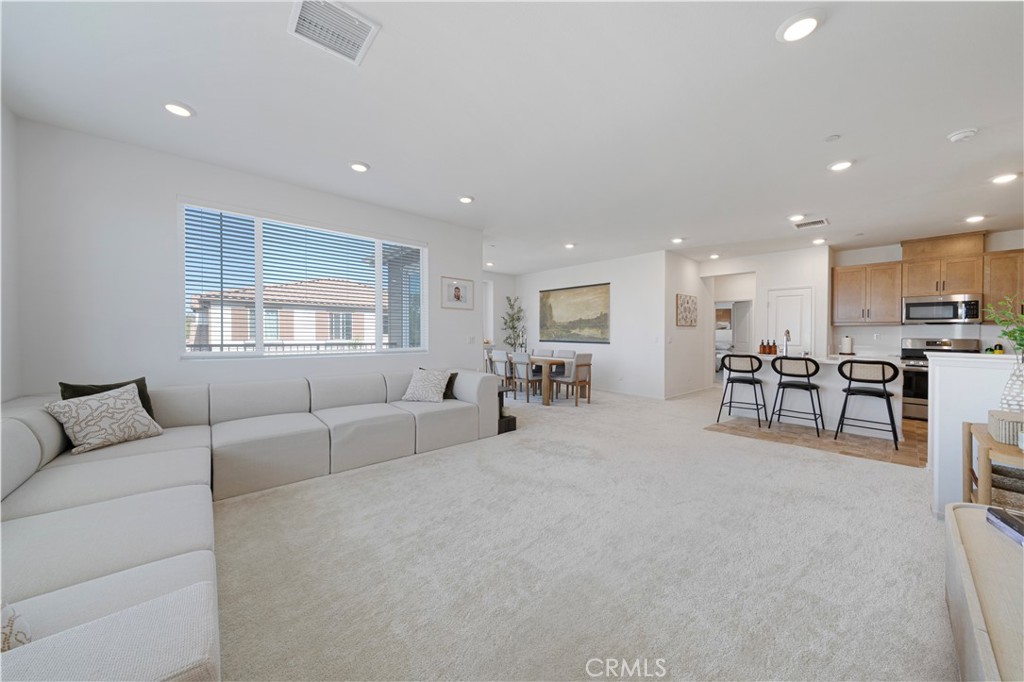 15901 Stresa 7 Property Photo 3