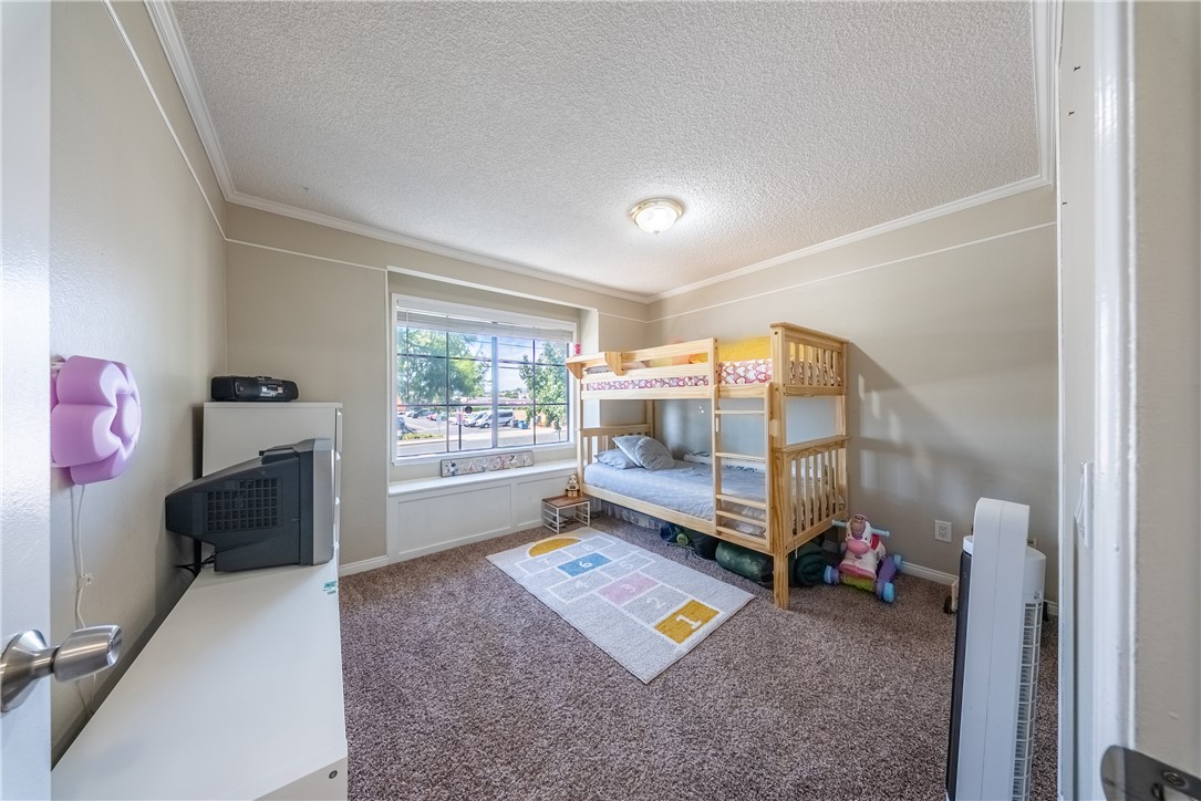 8754 Pine Crest Place Property Photo 13