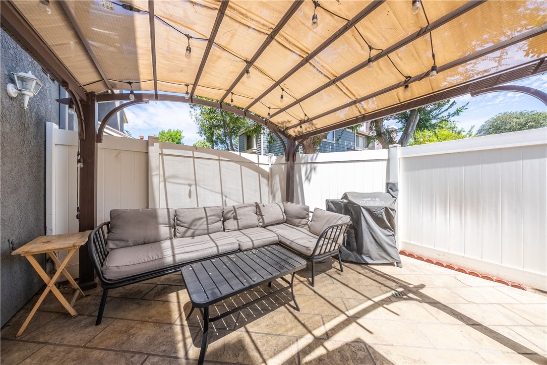 8754 Pine Crest Place Property Photo 16