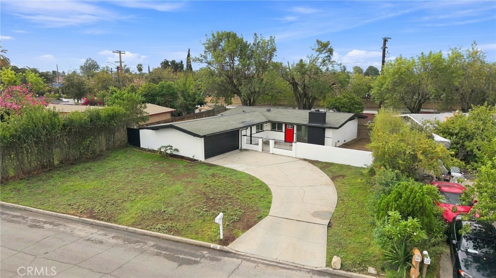 663 E Margarita Property Photo 32