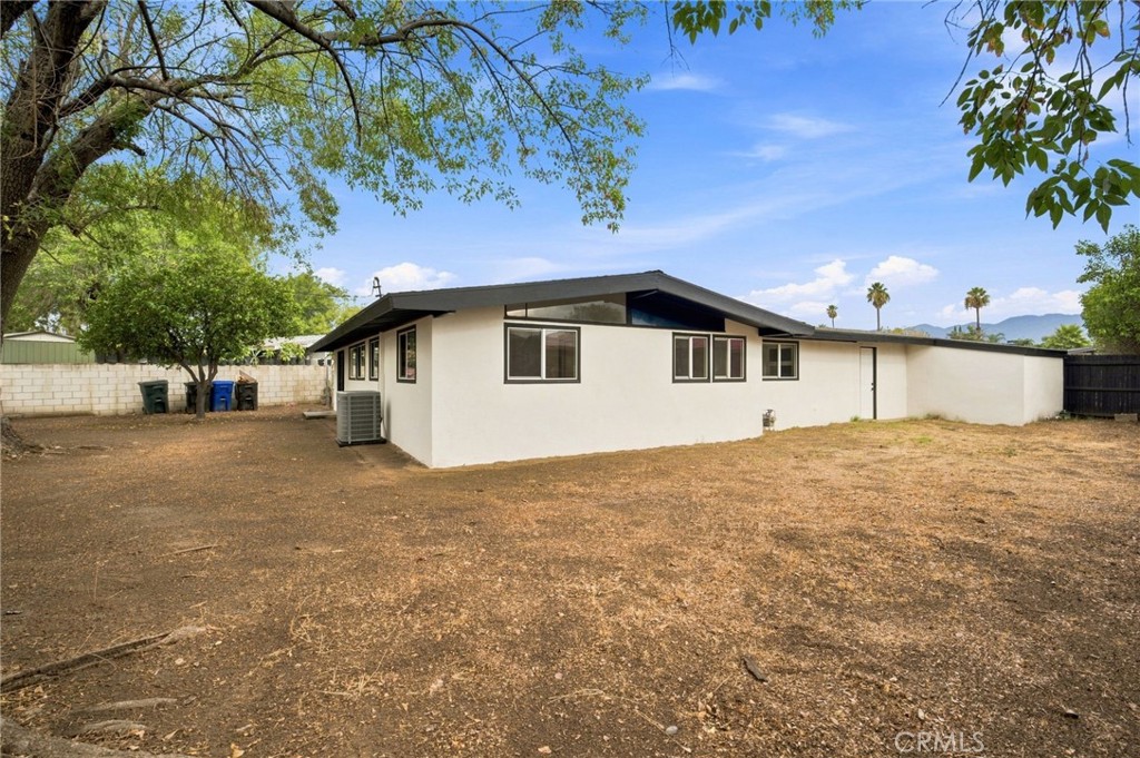 663 E Margarita Property Photo 37