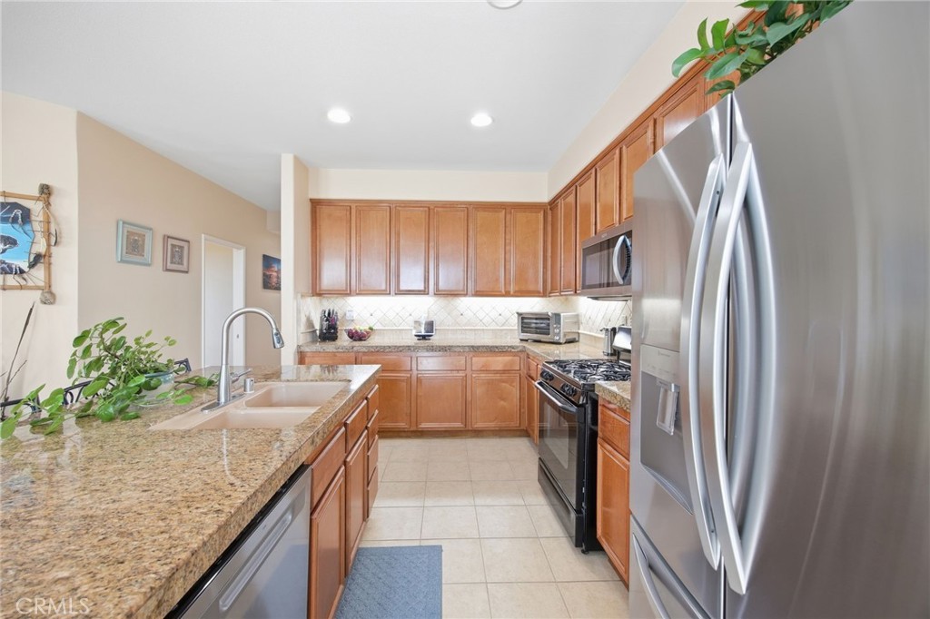 1198 Oasis Court Property Photo 4