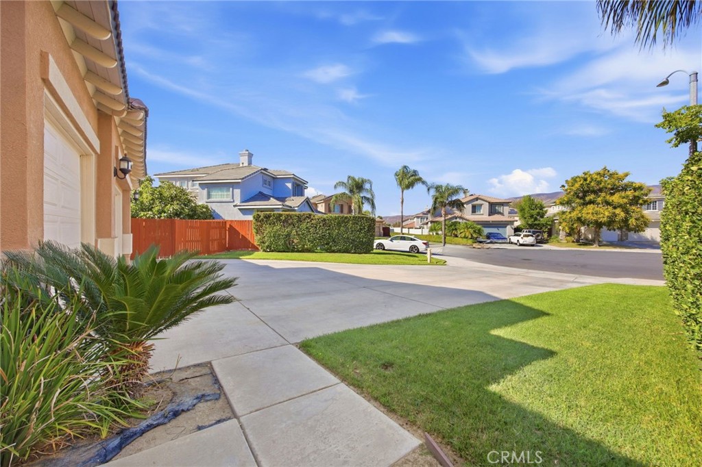 1198 Oasis Court Property Photo 15