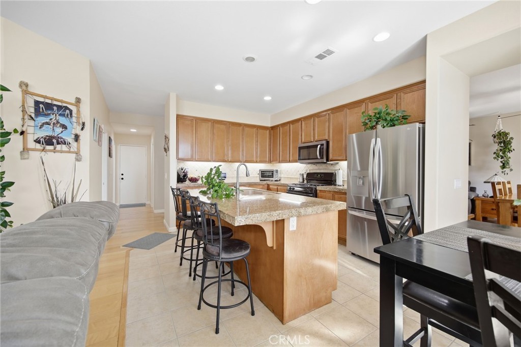 1198 Oasis Court Property Photo 29
