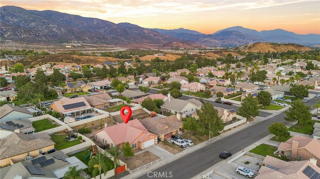 2720 Sunset Property Photo 4