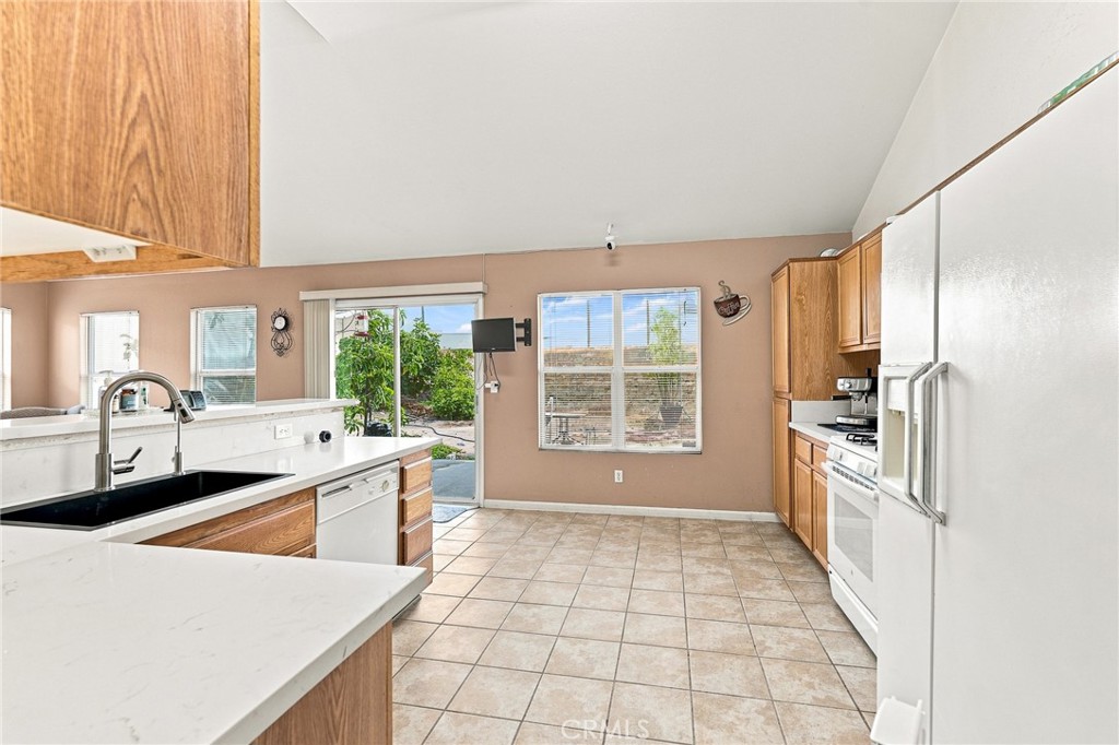 2720 Sunset Property Photo 9