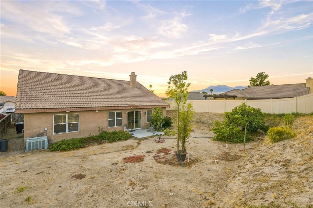 2720 Sunset Property Photo 18