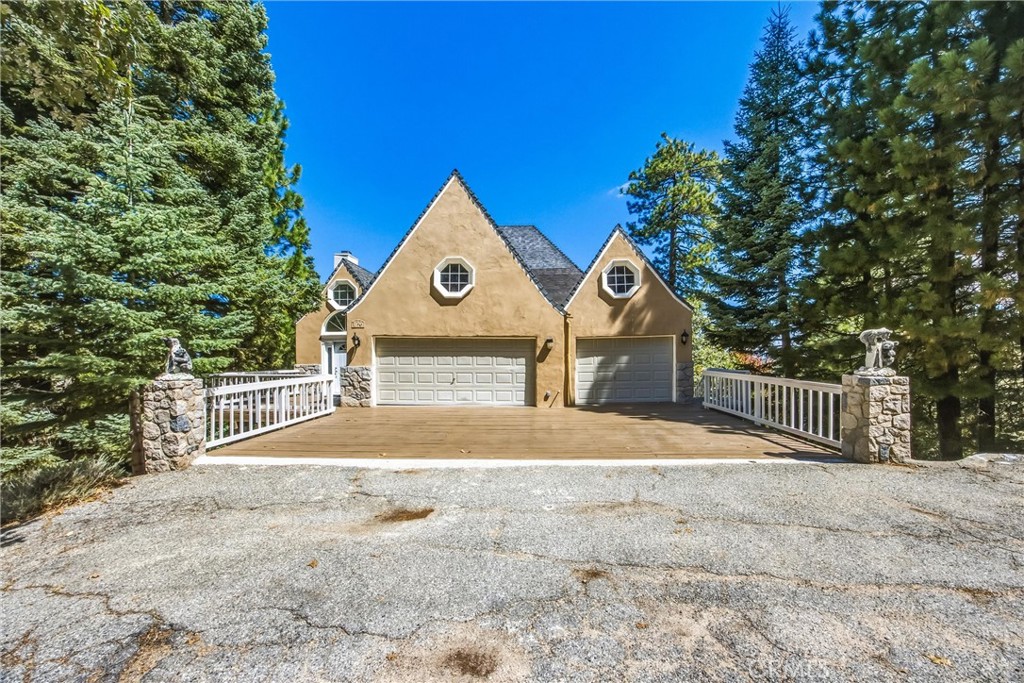 299 Fairway Property Photo 4