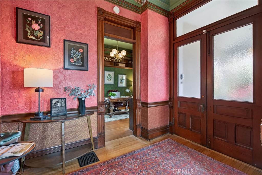 2812 Ivy Property Photo 9